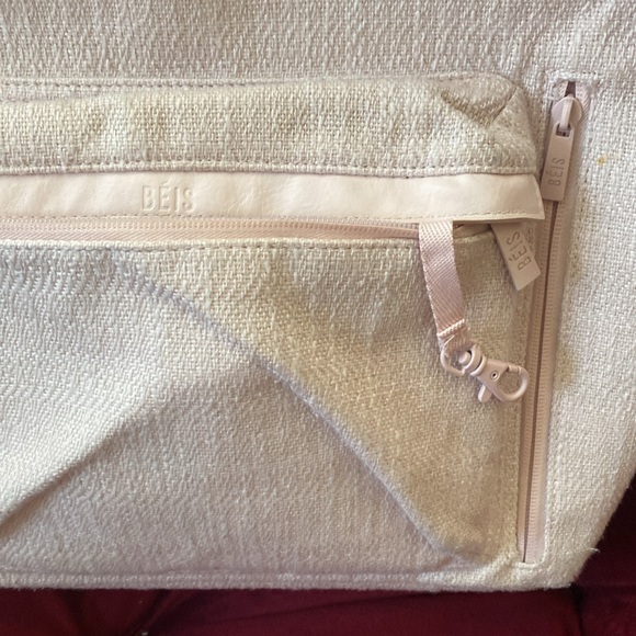 Beis Everyday Backpack in Sakura - Picture 3 of 6